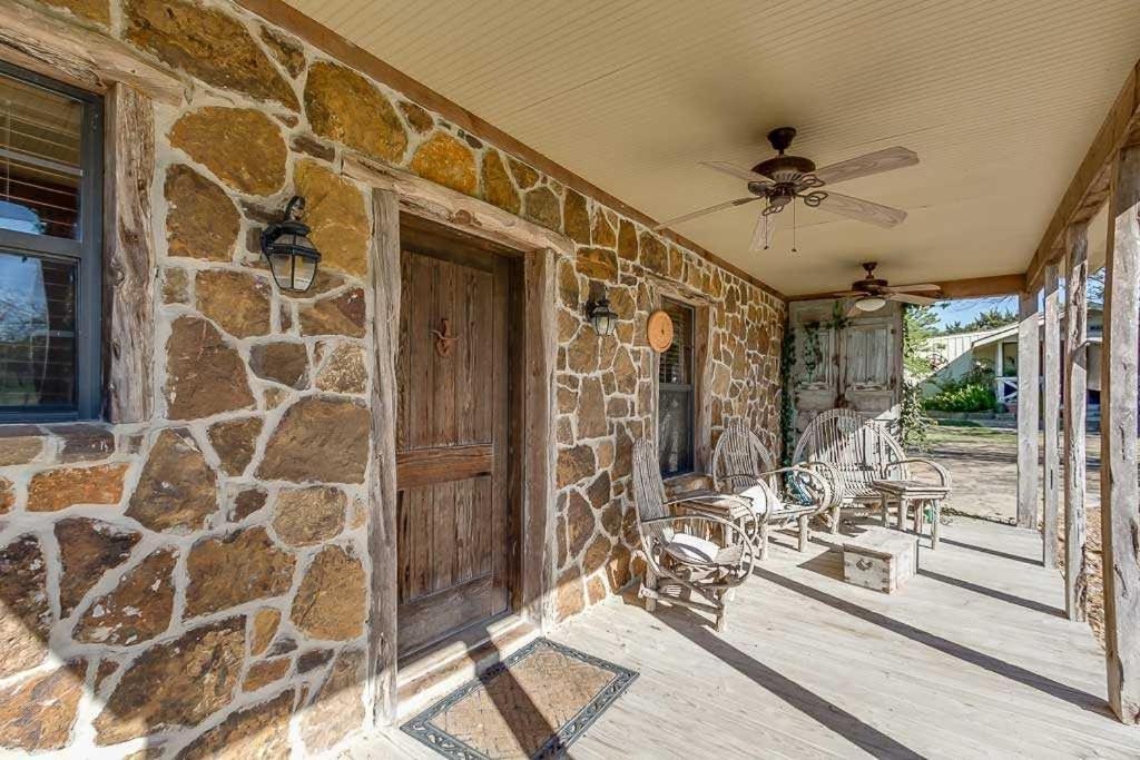 Last Outpost Bandera Ranch House Exterior foto